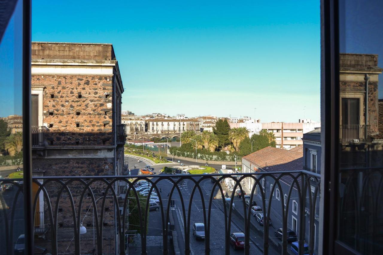 Casa Alcala Deluxe Hotel Catania Exterior photo