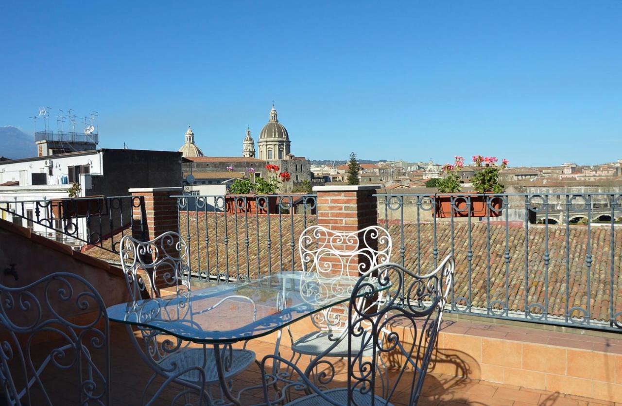 Casa Alcala Deluxe Hotel Catania Exterior photo